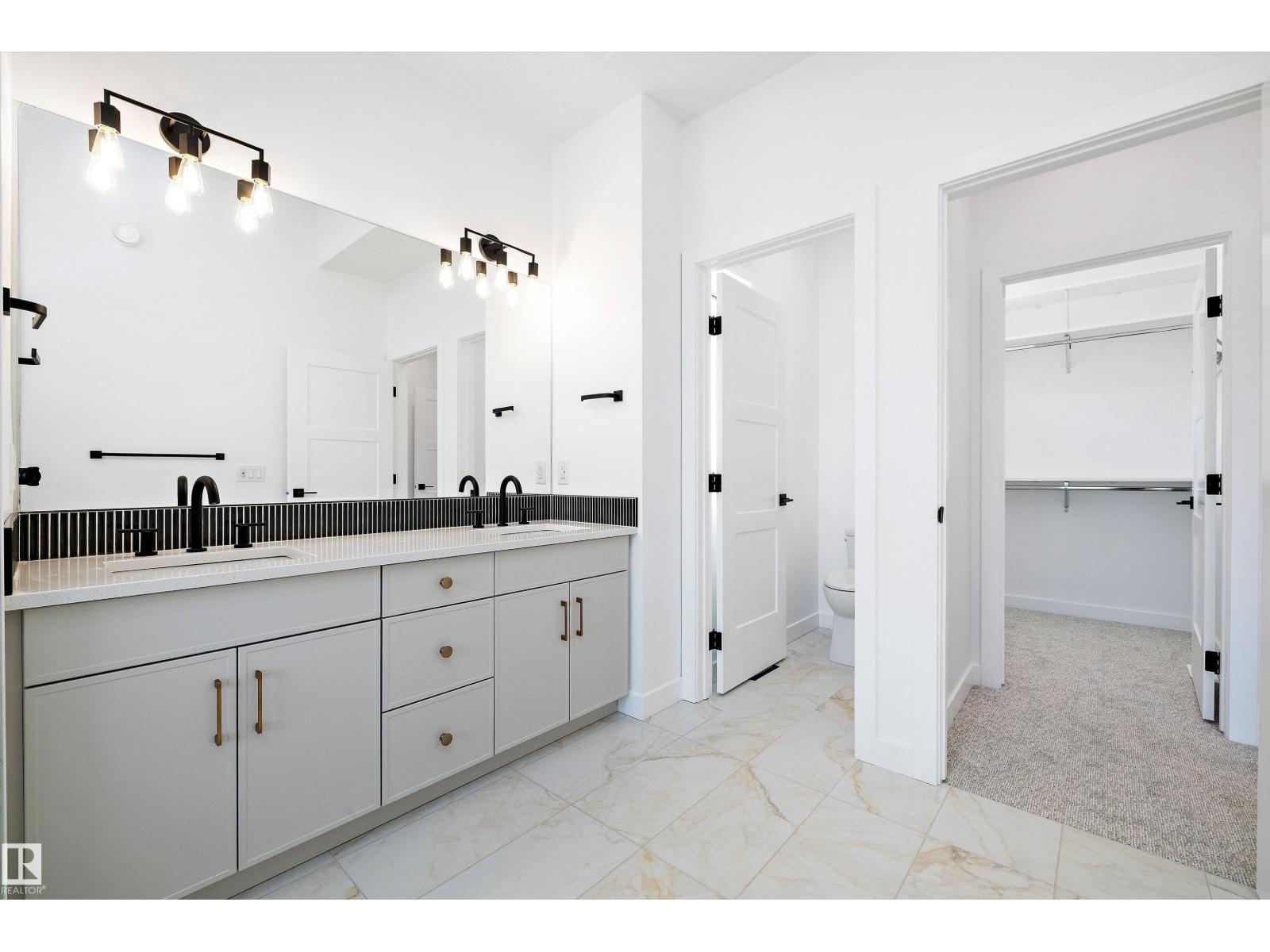 7505 ROWLAND RD NW, Edmonton