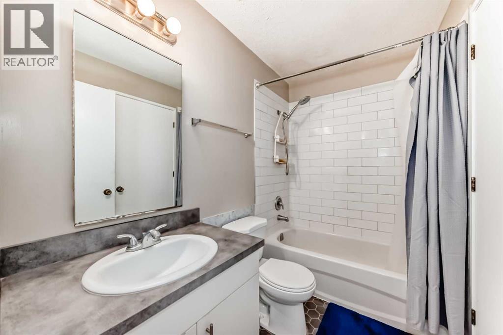 Single Family House for Sale in   Street NE Castleridge Calgary 