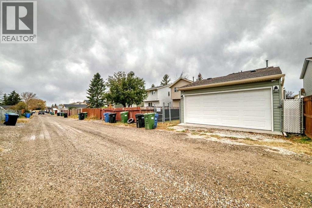 Single Family House for Sale in   Street NE Castleridge Calgary 