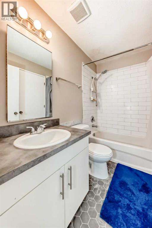 Single Family House for Sale in   Street NE Castleridge Calgary 