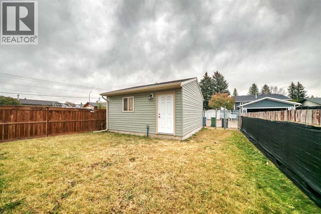 Single Family House for Sale in   Street NE Castleridge Calgary 