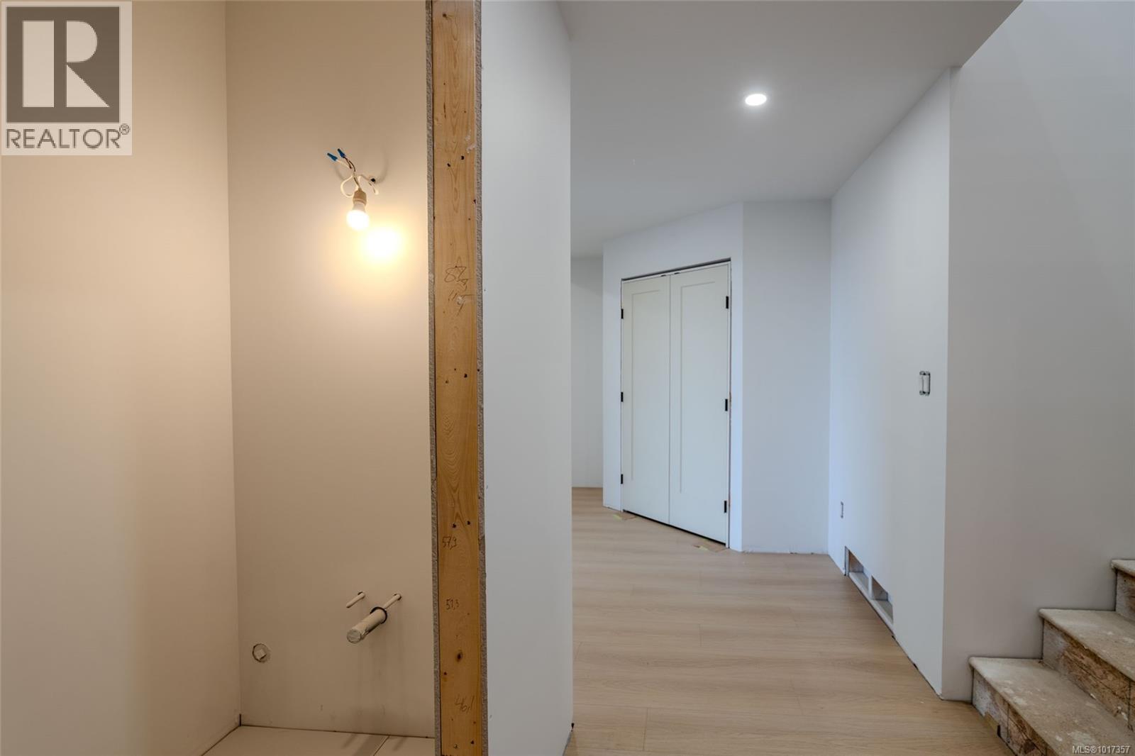 5560 Rutherford Rd, Nanaimo