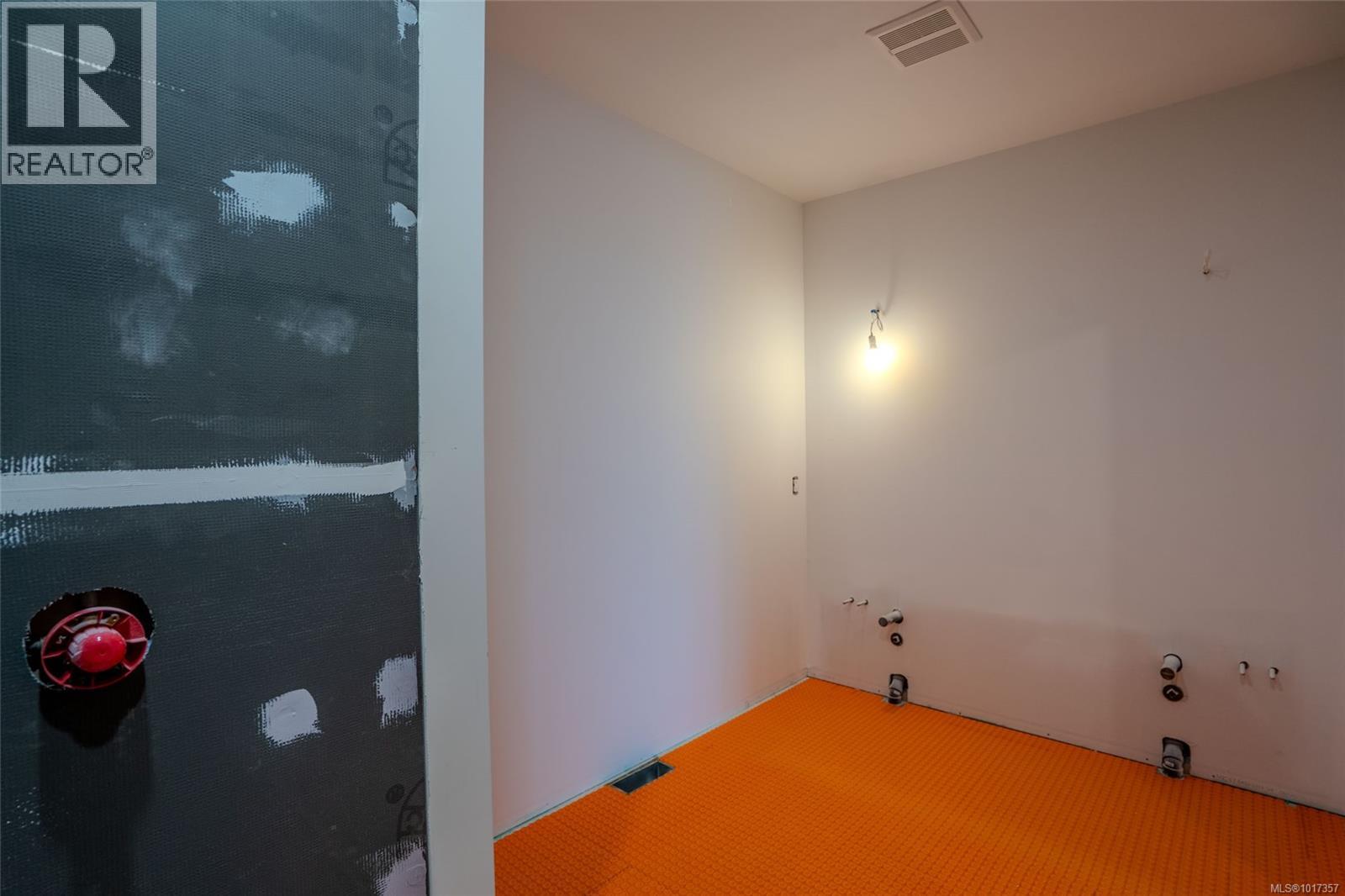 5560 Rutherford Rd, Nanaimo