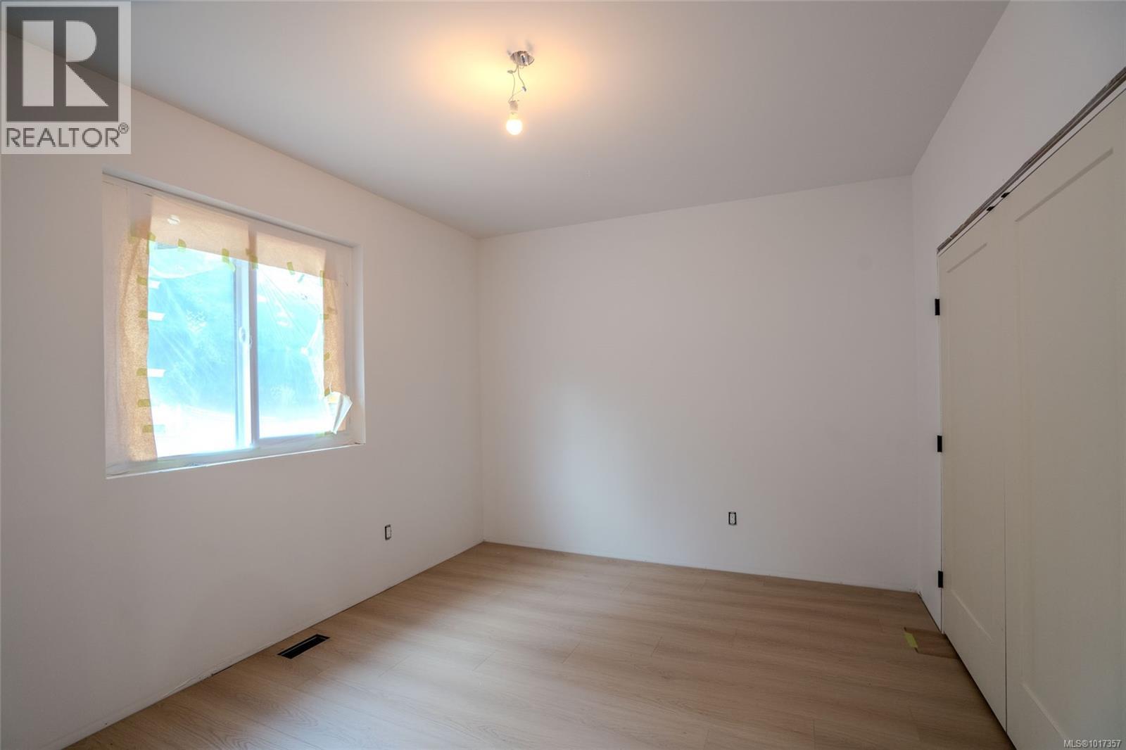 5560 Rutherford Rd, Nanaimo