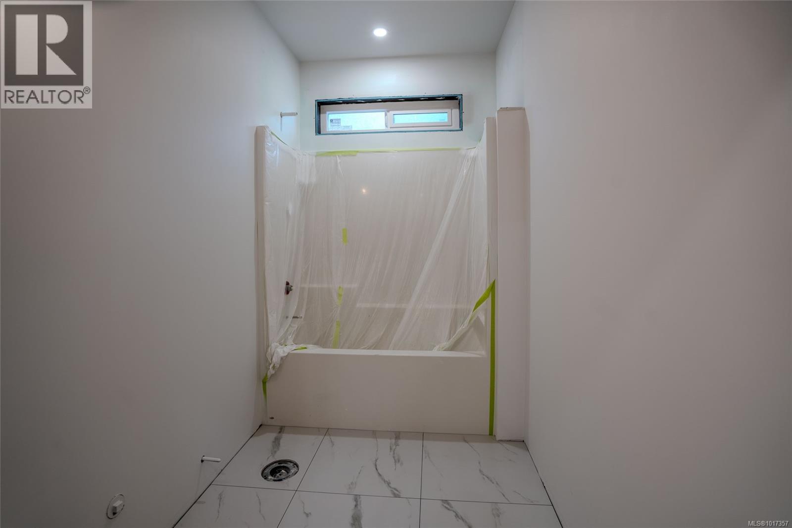 5560 Rutherford Rd, Nanaimo