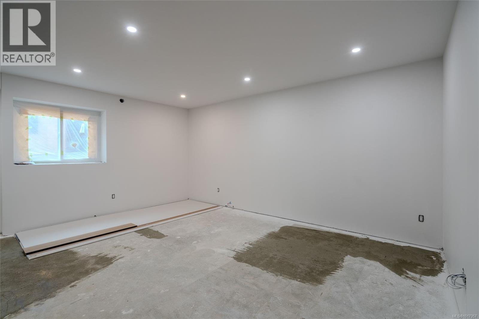 5560 Rutherford Rd, Nanaimo