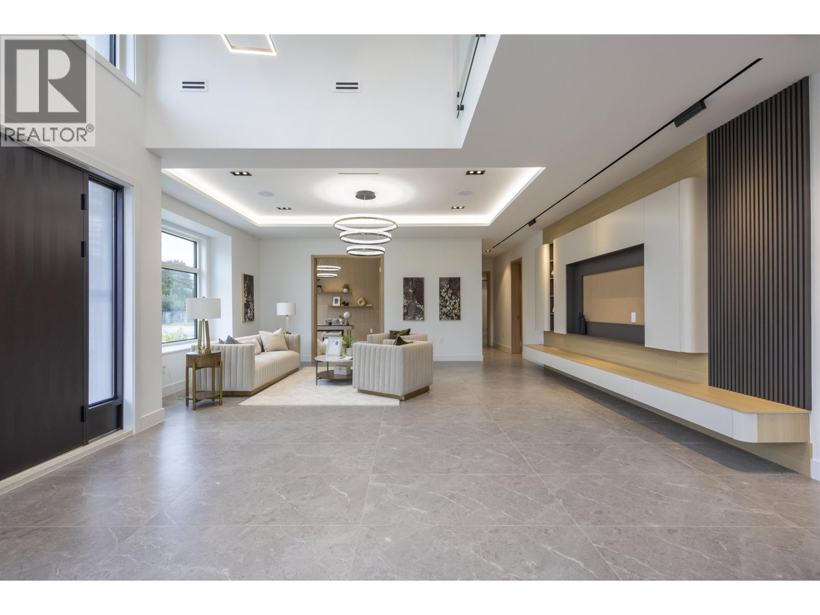 9240 SAUNDERS Road, Richmond