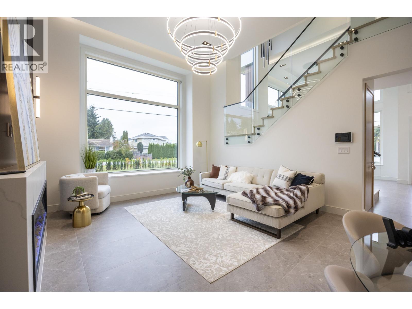 9240 SAUNDERS Road, Richmond