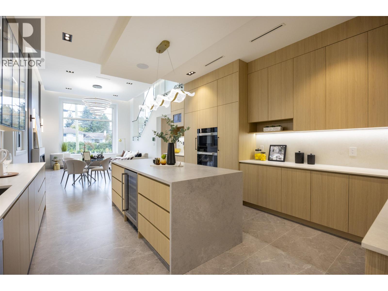 9240 SAUNDERS Road, Richmond