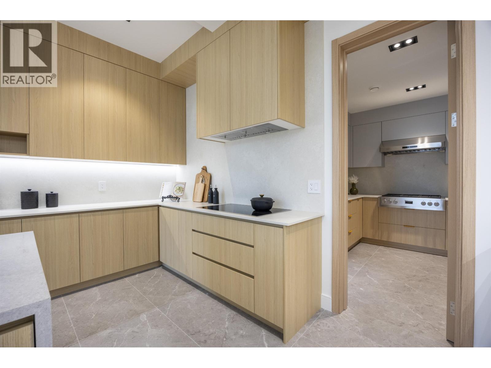 9240 SAUNDERS Road, Richmond