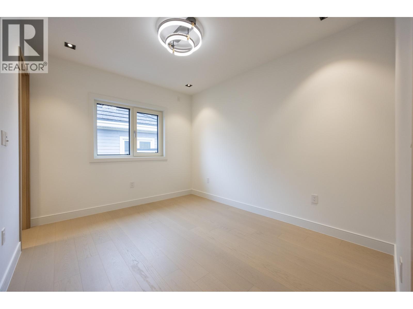 9240 SAUNDERS Road, Richmond