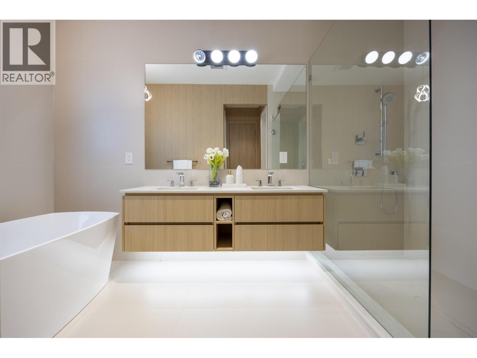 9240 SAUNDERS Road, Richmond