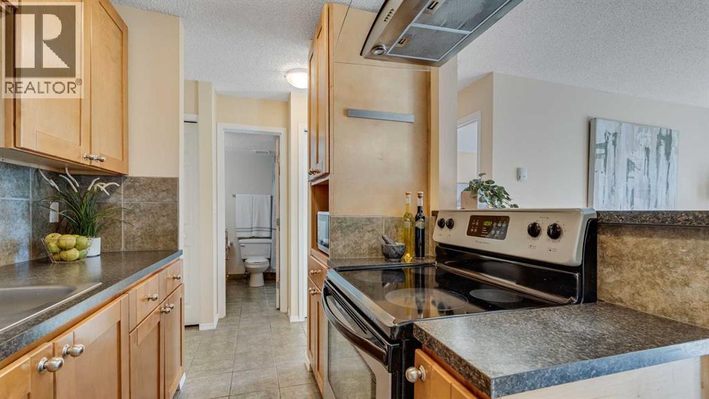 Single Family House for Sale in    Avenue SW Sunalta Calgary 