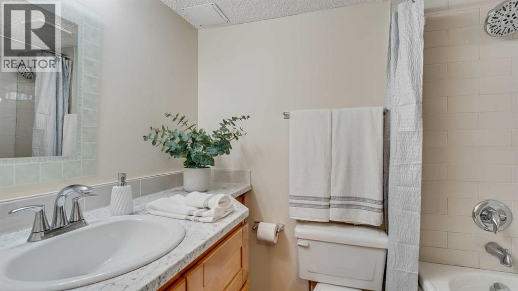 Single Family House for Sale in    Avenue SW Sunalta Calgary 