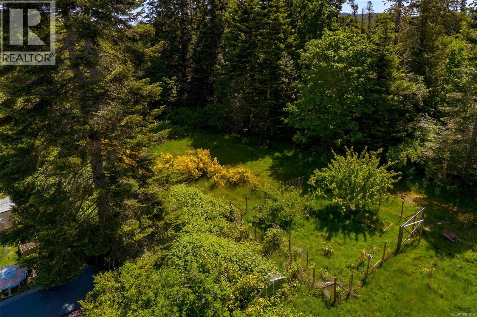  2033 Maple Avenue, Sooke