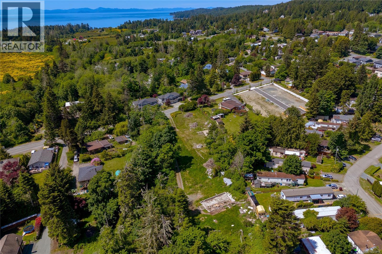  2033 Maple Avenue, Sooke