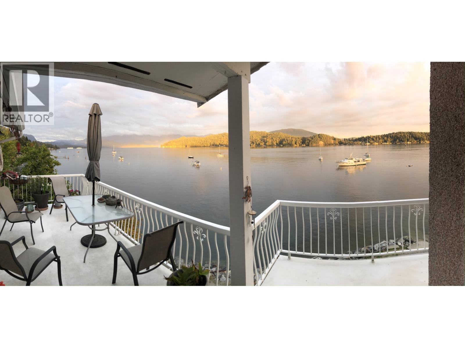 484 MARINE DRIVE, Gibsons