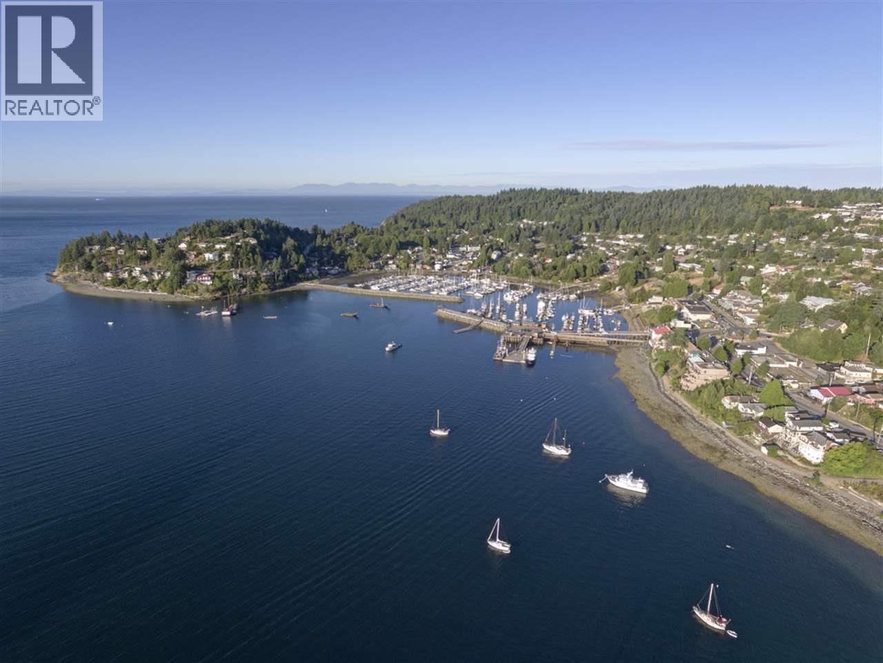 484 MARINE DRIVE, Gibsons