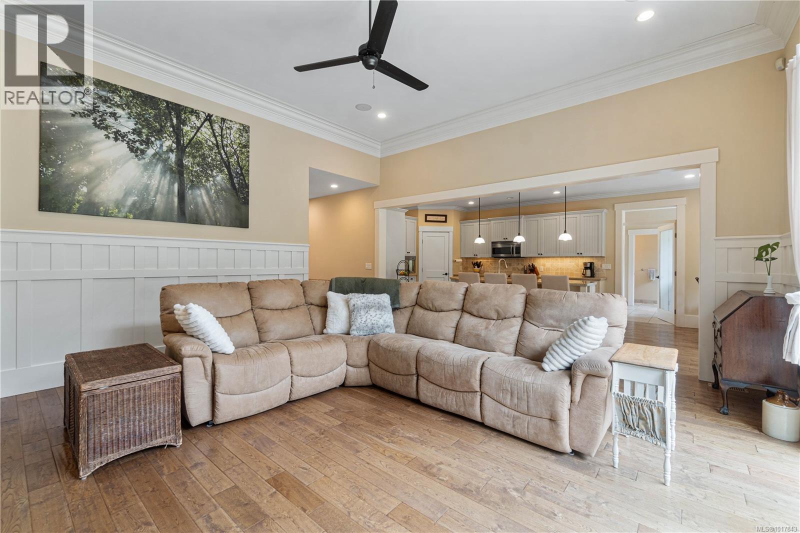 1156 Allgard Rd, Qualicum Beach