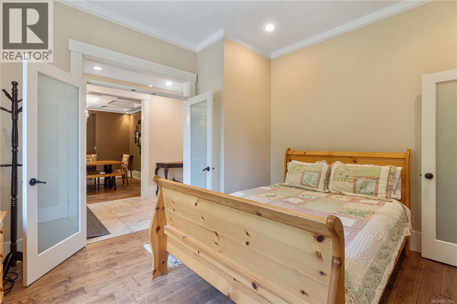 1156 Allgard Rd, Qualicum Beach