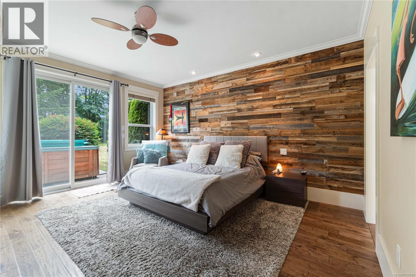 1156 Allgard Rd, Qualicum Beach