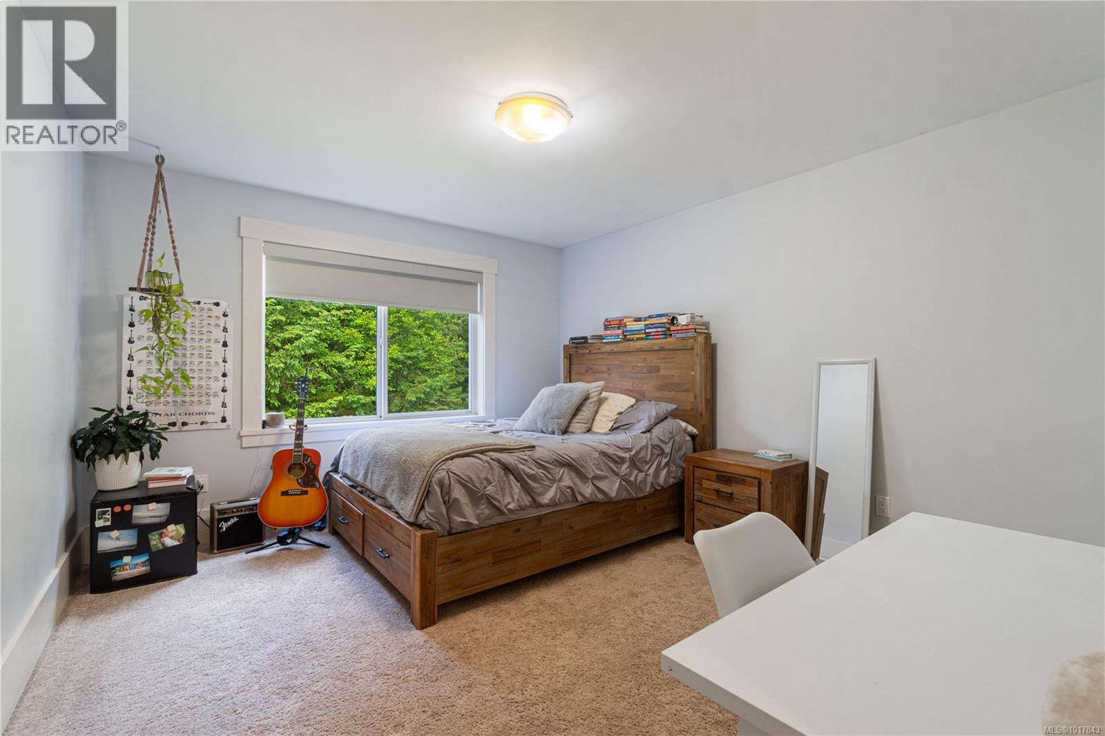 1156 Allgard Rd, Qualicum Beach