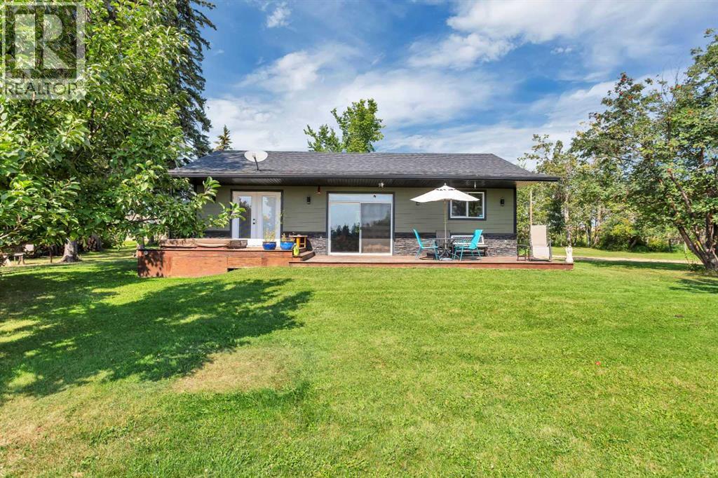 2230 Rainy Creek Road, Rural Lacombe County