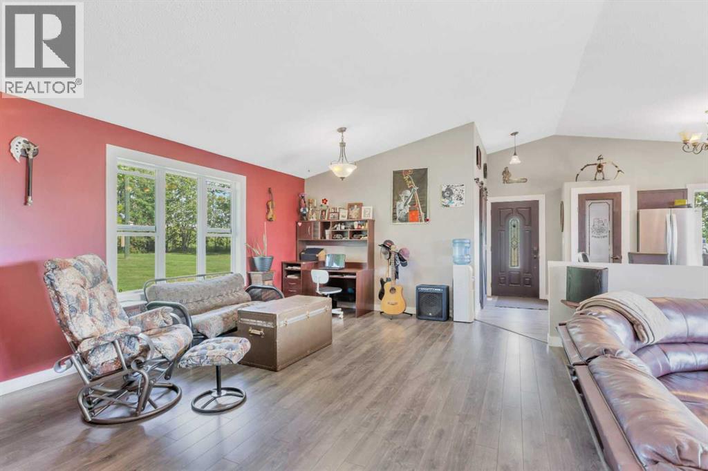 2230 Rainy Creek Road, Rural Lacombe County