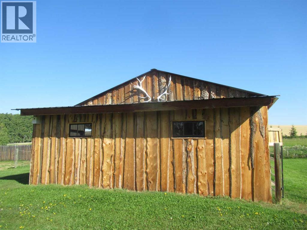 2230 Rainy Creek Road, Rural Lacombe County