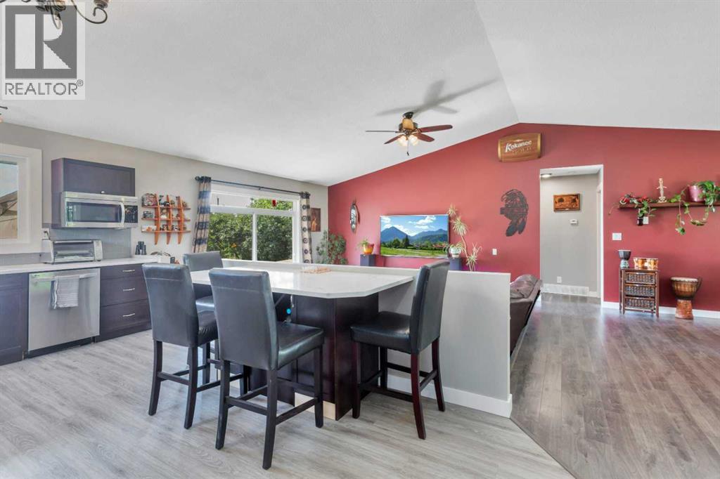 2230 Rainy Creek Road, Rural Lacombe County