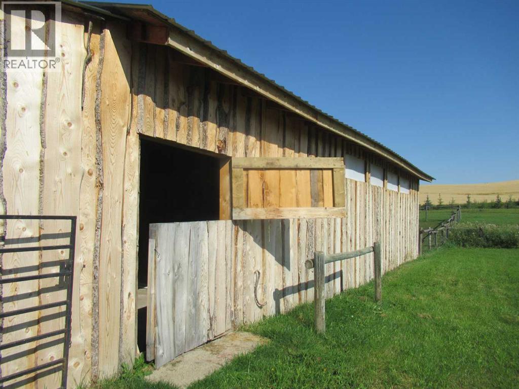 2230 Rainy Creek Road, Rural Lacombe County