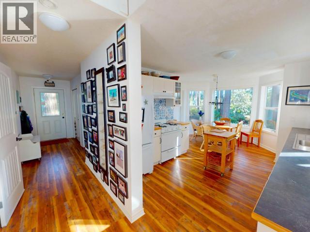 2902 ARBUTUS LANE, Savary Island