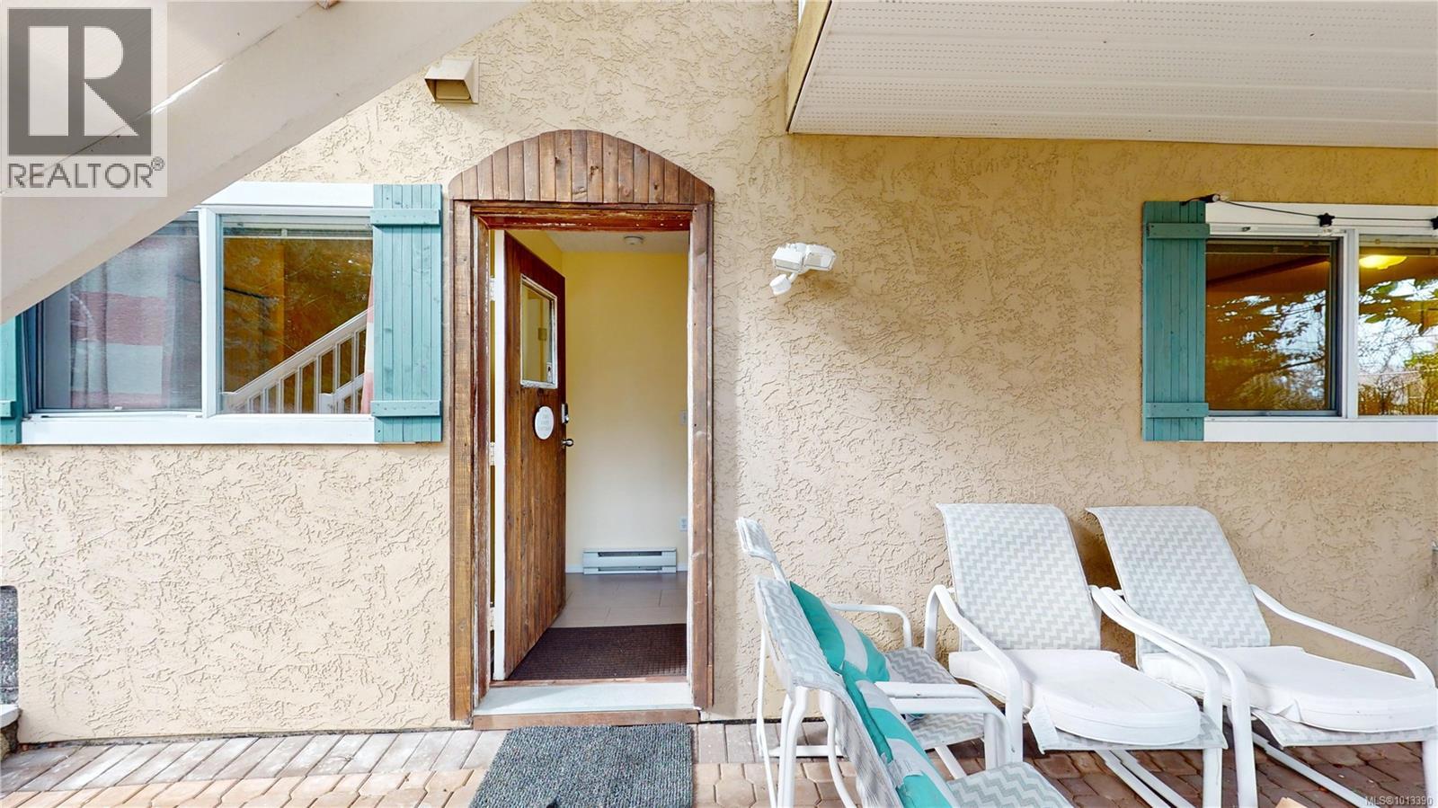  986 Seapearl Place, Saanich