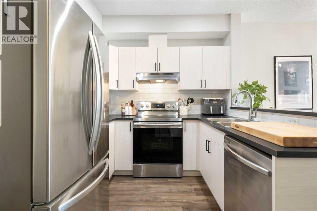 Single Family House for Sale in    Avenue SW Beltline Calgary 