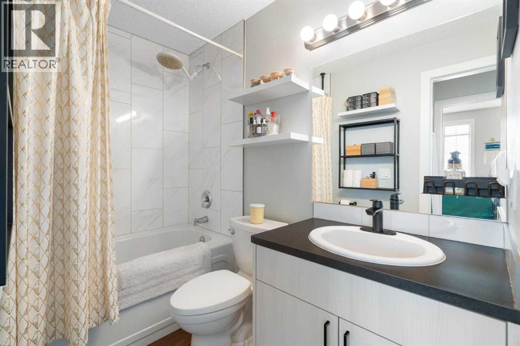 Single Family House for Sale in    Avenue SW Beltline Calgary 