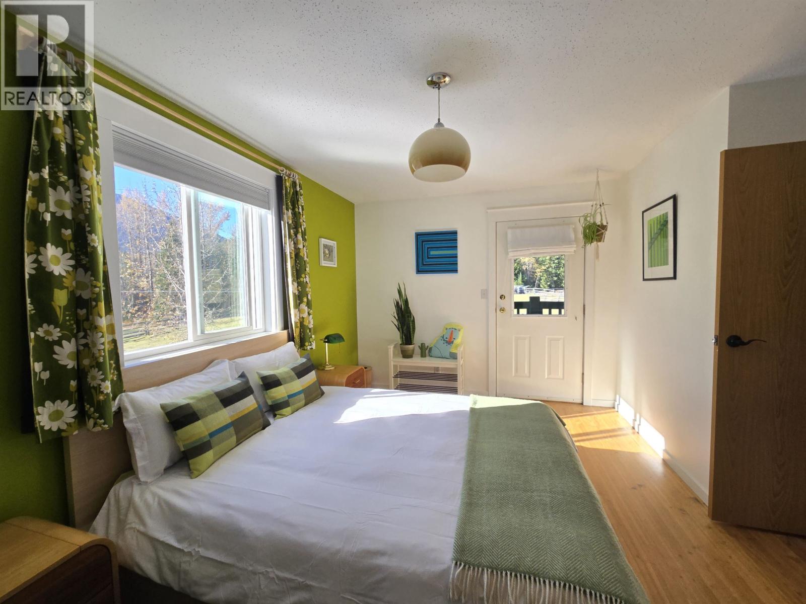 4806 W 16 HIGHWAY, McBride