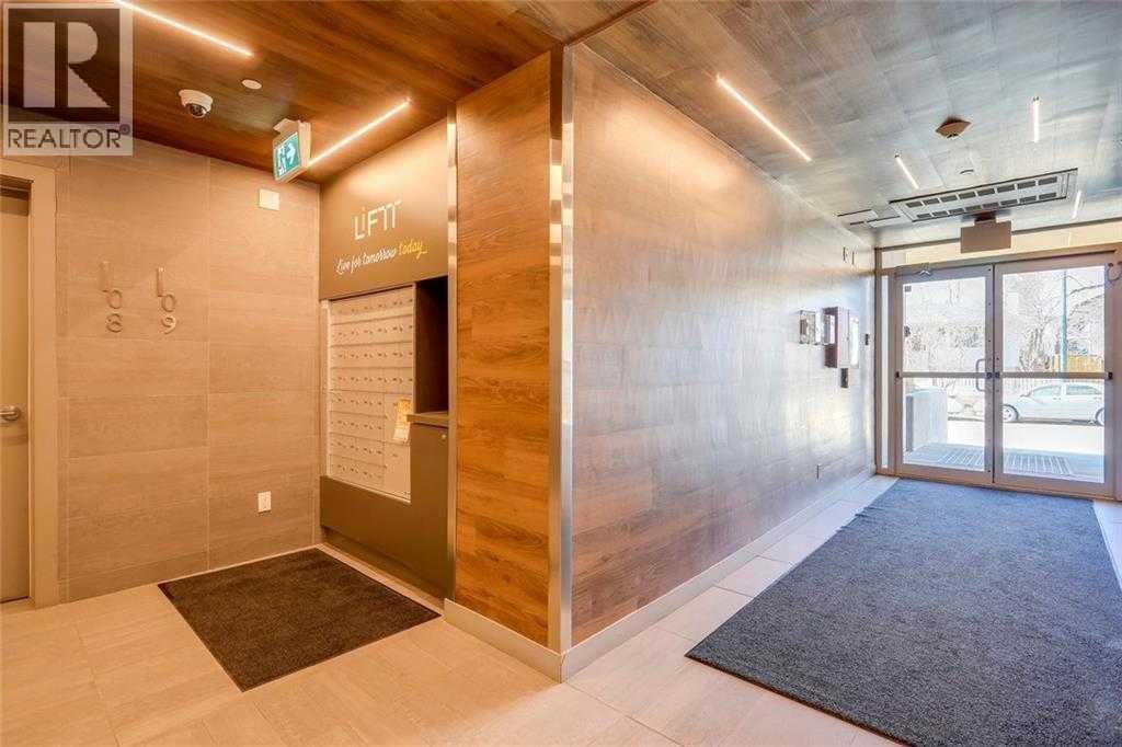 Single Family House for Sale in    Street NE Renfrew Calgary 