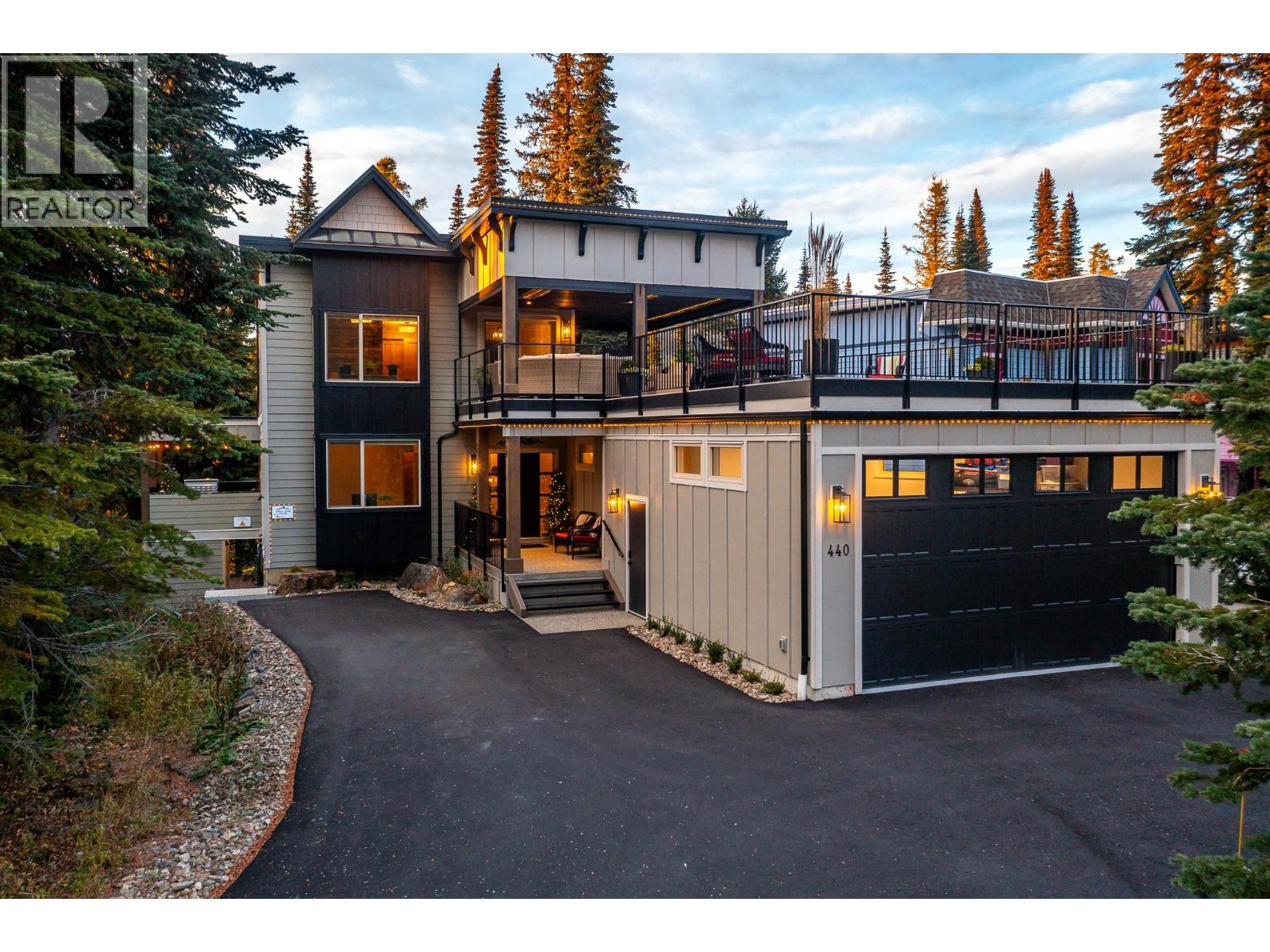 1 & 2 440 Monashee Road, Vernon