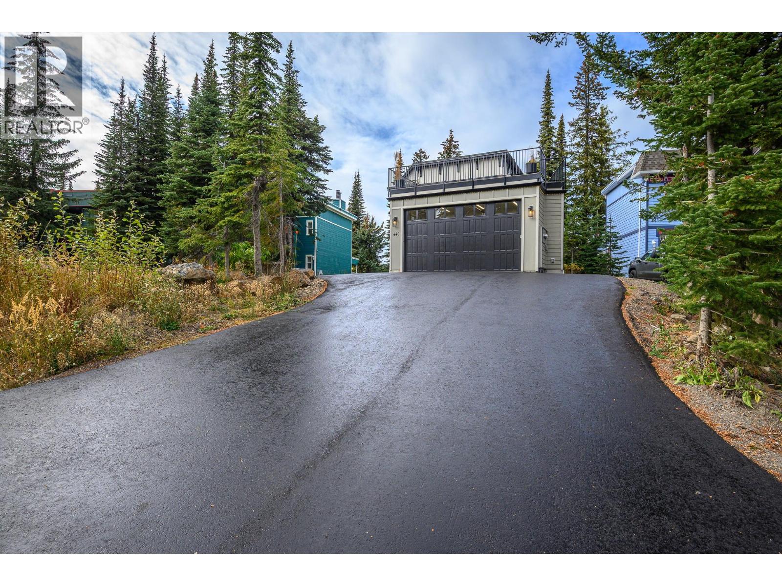 1 & 2 440 Monashee Road, Vernon