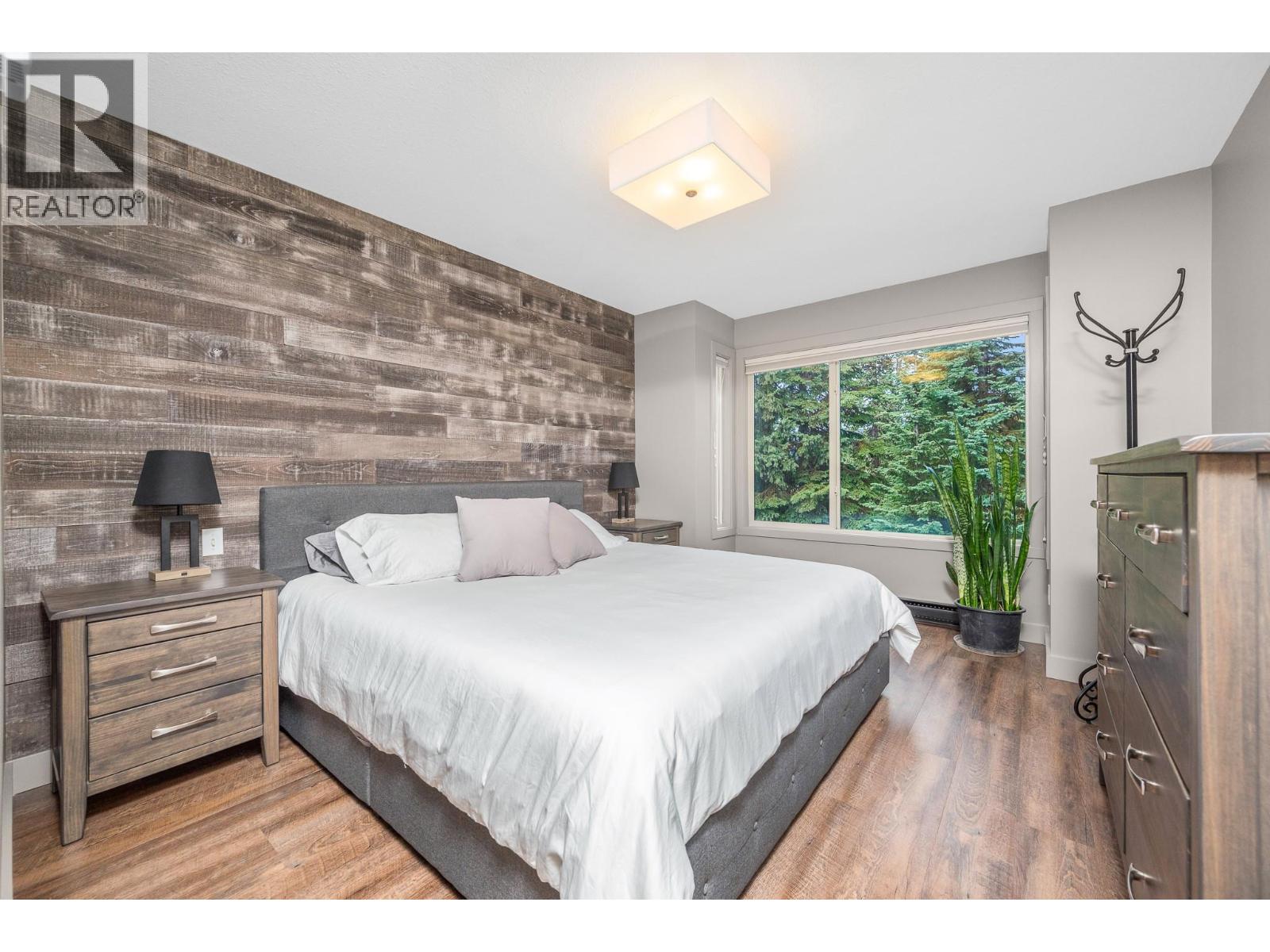 1 & 2 440 Monashee Road, Vernon