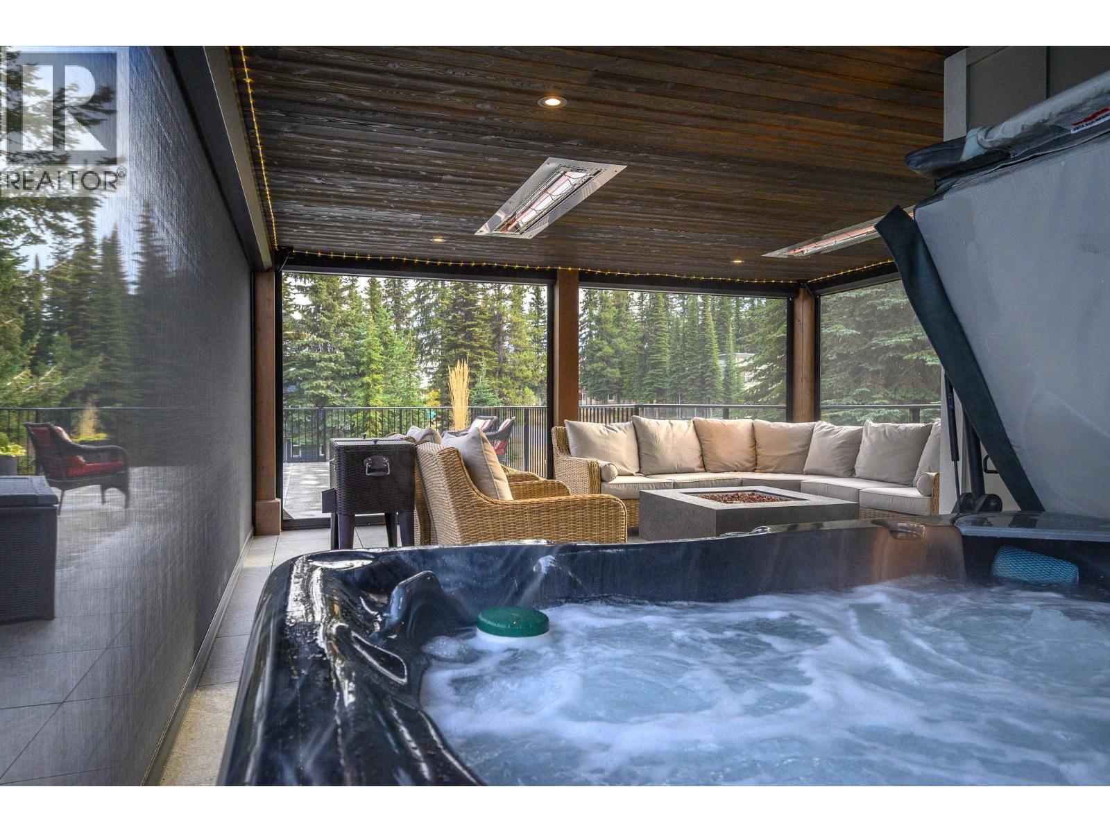 1 & 2 440 Monashee Road, Vernon