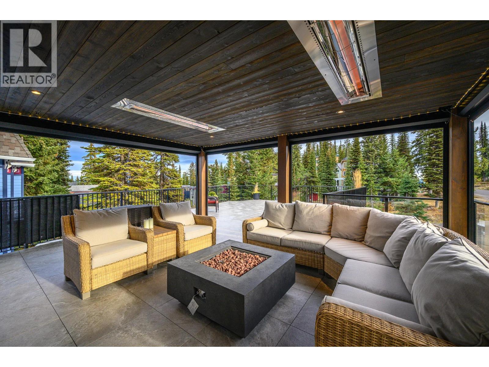 1 & 2 440 Monashee Road, Vernon