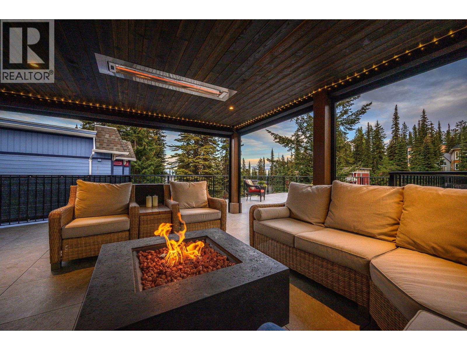 1 & 2 440 Monashee Road, Vernon