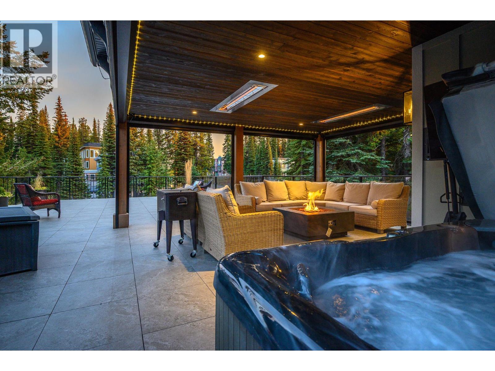 1 & 2 440 Monashee Road, Vernon