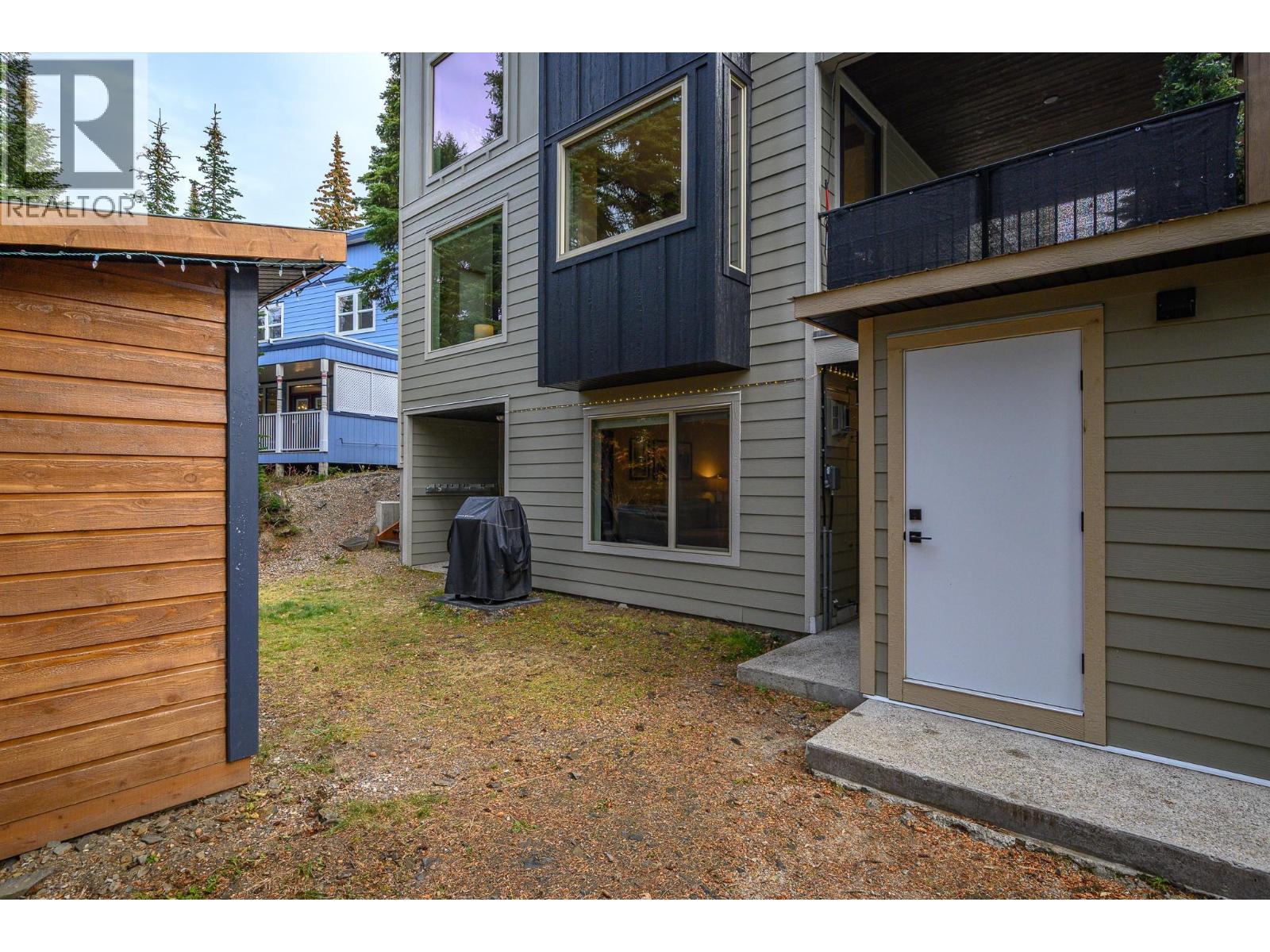 1 & 2 440 Monashee Road, Vernon