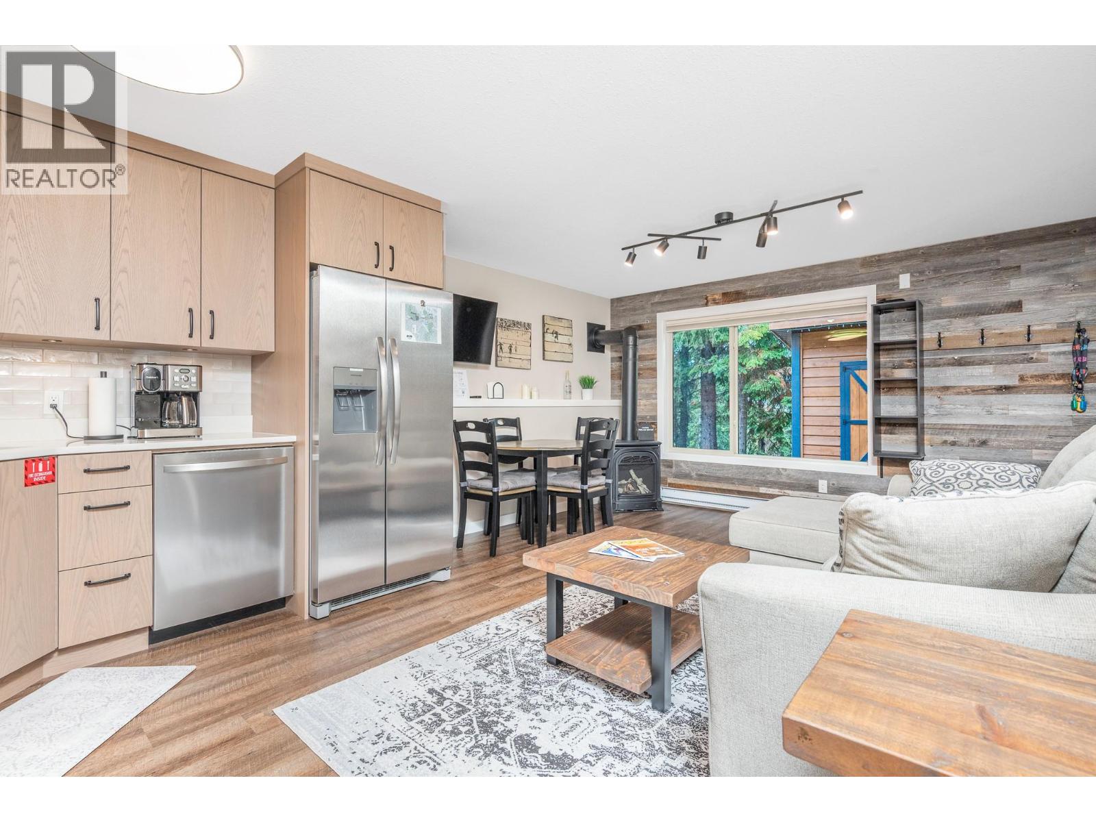 1 & 2 440 Monashee Road, Vernon