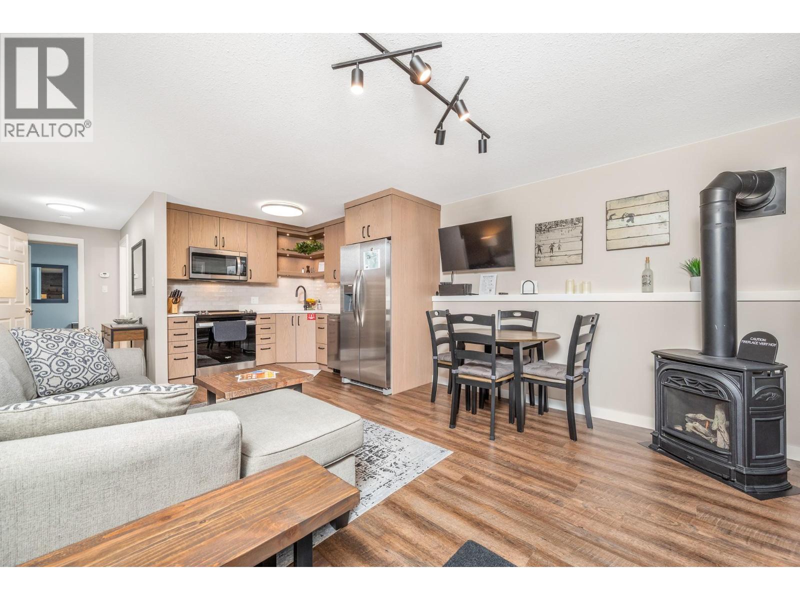 1 & 2 440 Monashee Road, Vernon