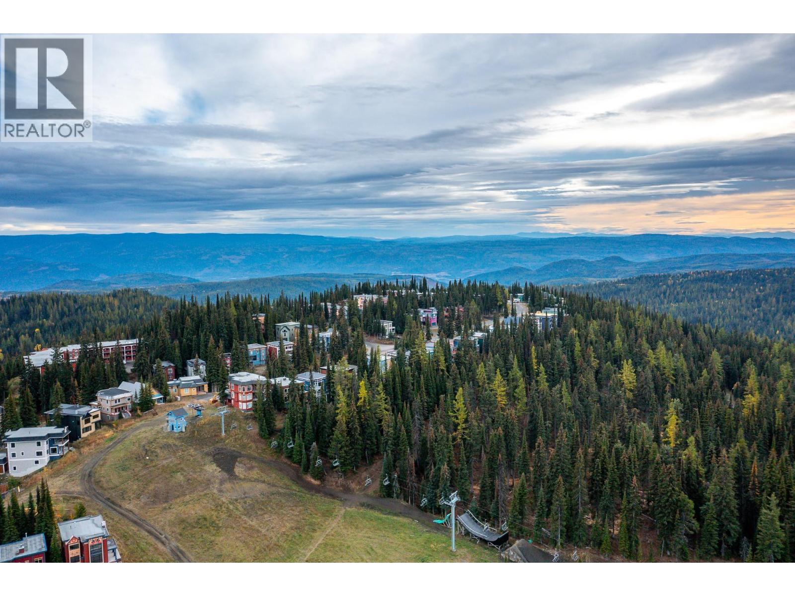 1 & 2 440 Monashee Road, Vernon