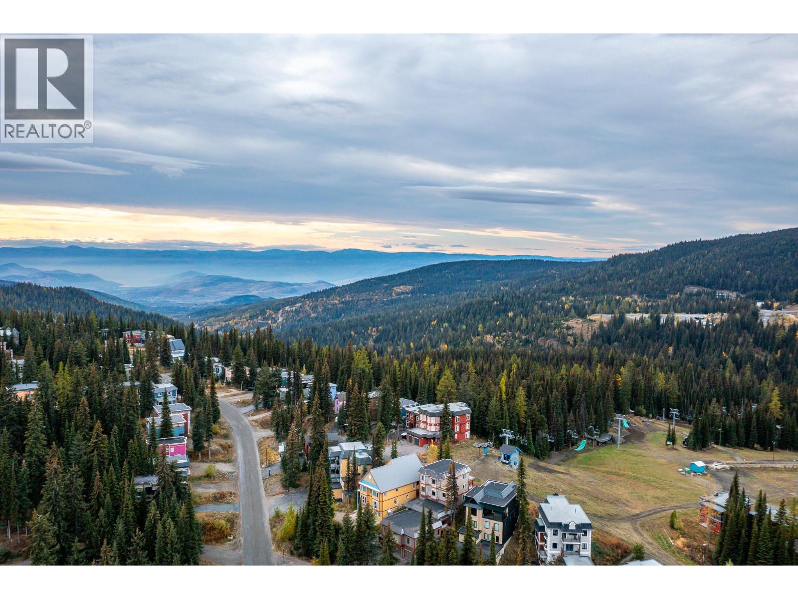 1 & 2 440 Monashee Road, Vernon