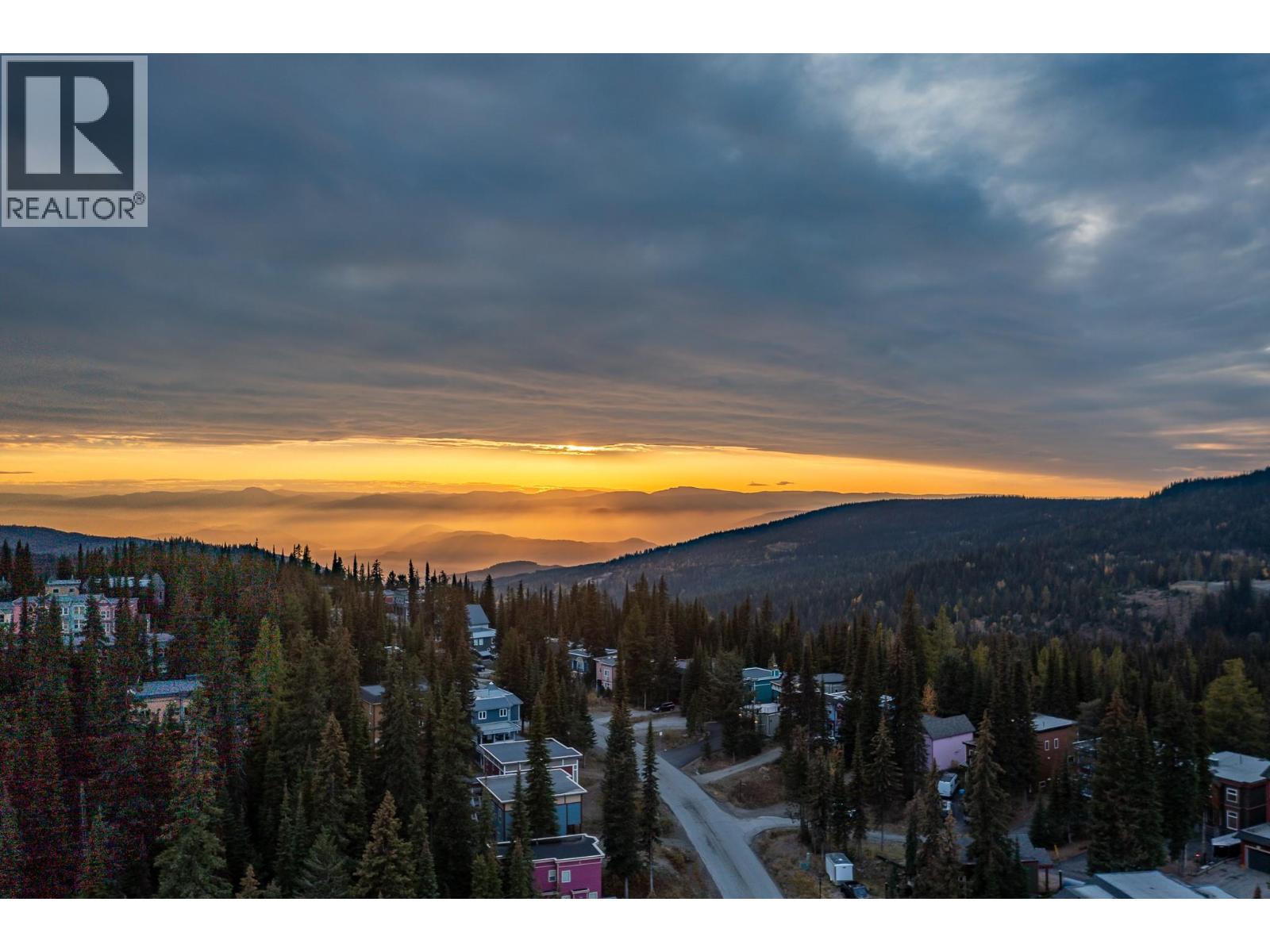 1 & 2 440 Monashee Road, Vernon
